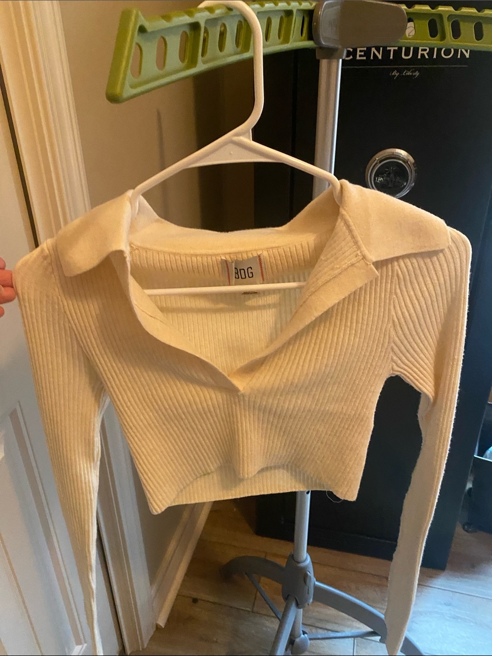 BDG Cream Ribbed V-Neck Collared Crop Sweater